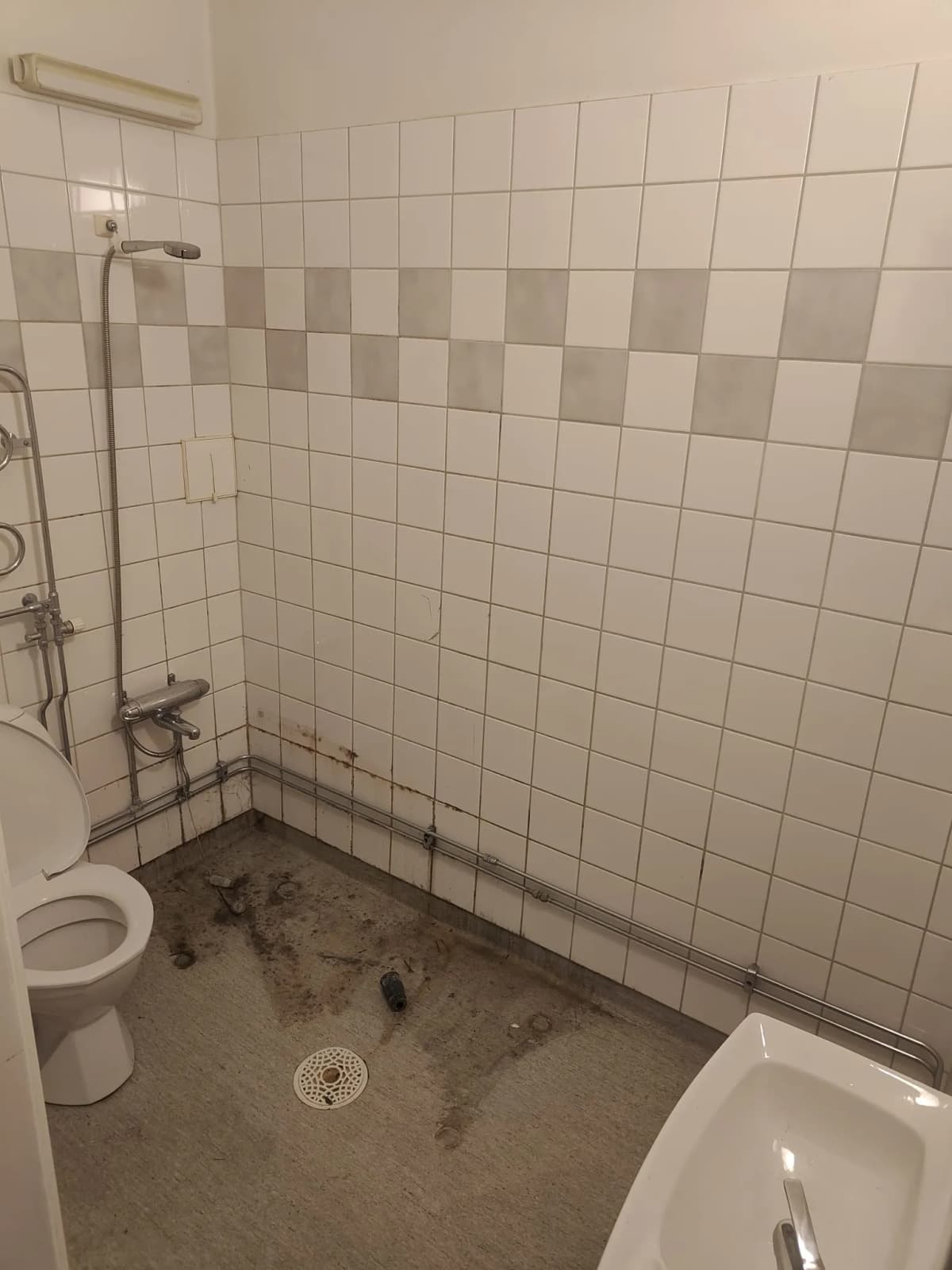 Totalrenovering av badrum i Södermalm - Före